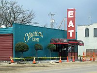 USA - Vinita OK - Clantons Cafe & Sign 2 (16 Apr 2009)